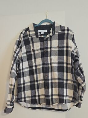 Old Navy Black & White Plaid Button-Down Shirt